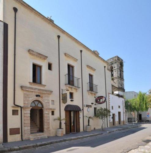 Mini Hotel Peperoncino Palace 2 Racale Bagian luar foto